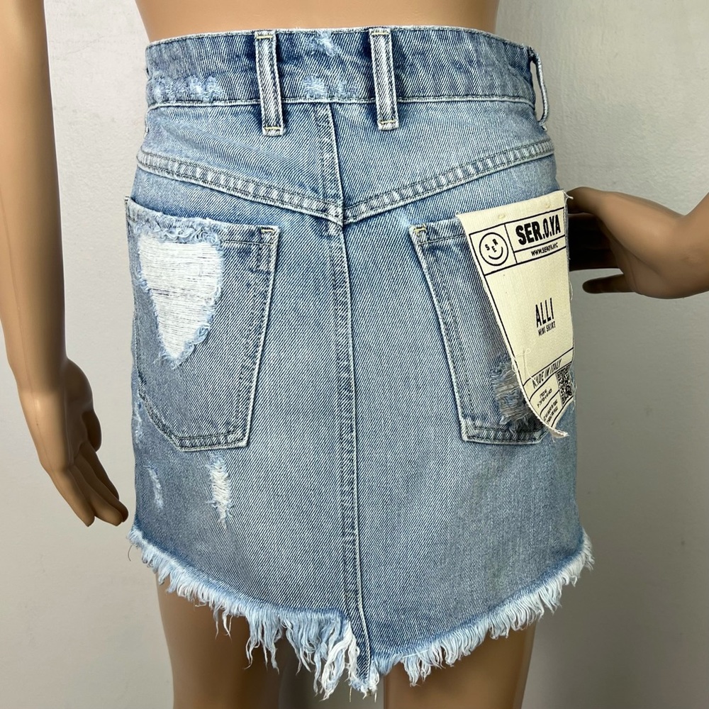 NEW SER.O.YA REVOLVE DISTRESSED DENIM MINI SKIRT - Picture 7 of 10